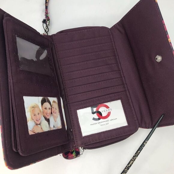 Mundi Burgundy Leaf Pattern Zip Safe Keeper Theft Protect Flap Wristlet Wallet - Picture 8 of 16